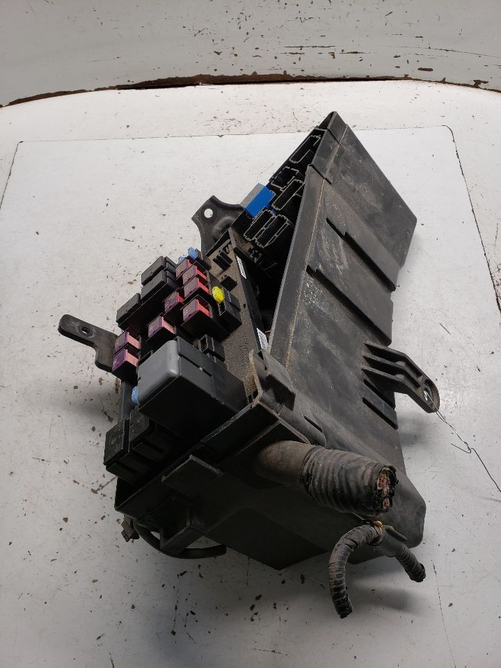 Used Fuse Box Engine fits: 2005 Subaru Legacy engine compartment 3.0 Grade A