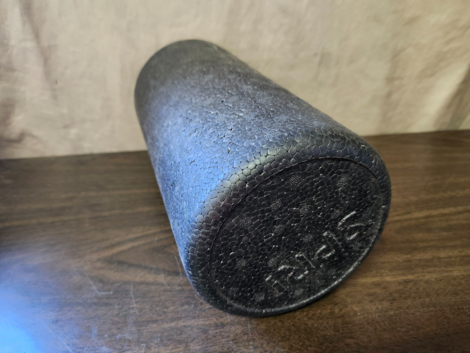 Ignite by SPRI high density Foam Exercise roller black 12" x 6" Preowned