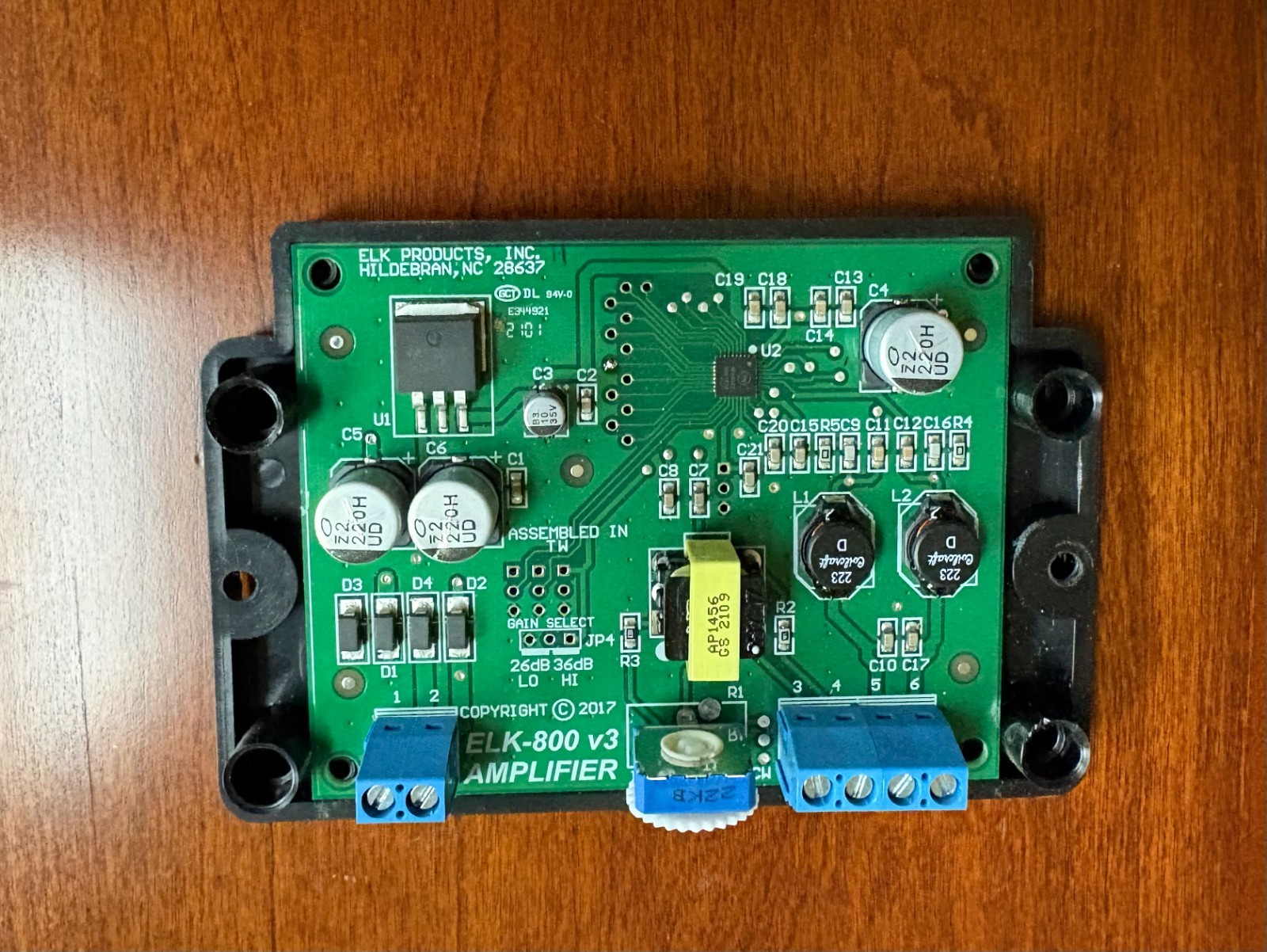 ELK Products ELK-800 V3 Audio Amplifier 12 VDC 10 Watt (Bin: S)