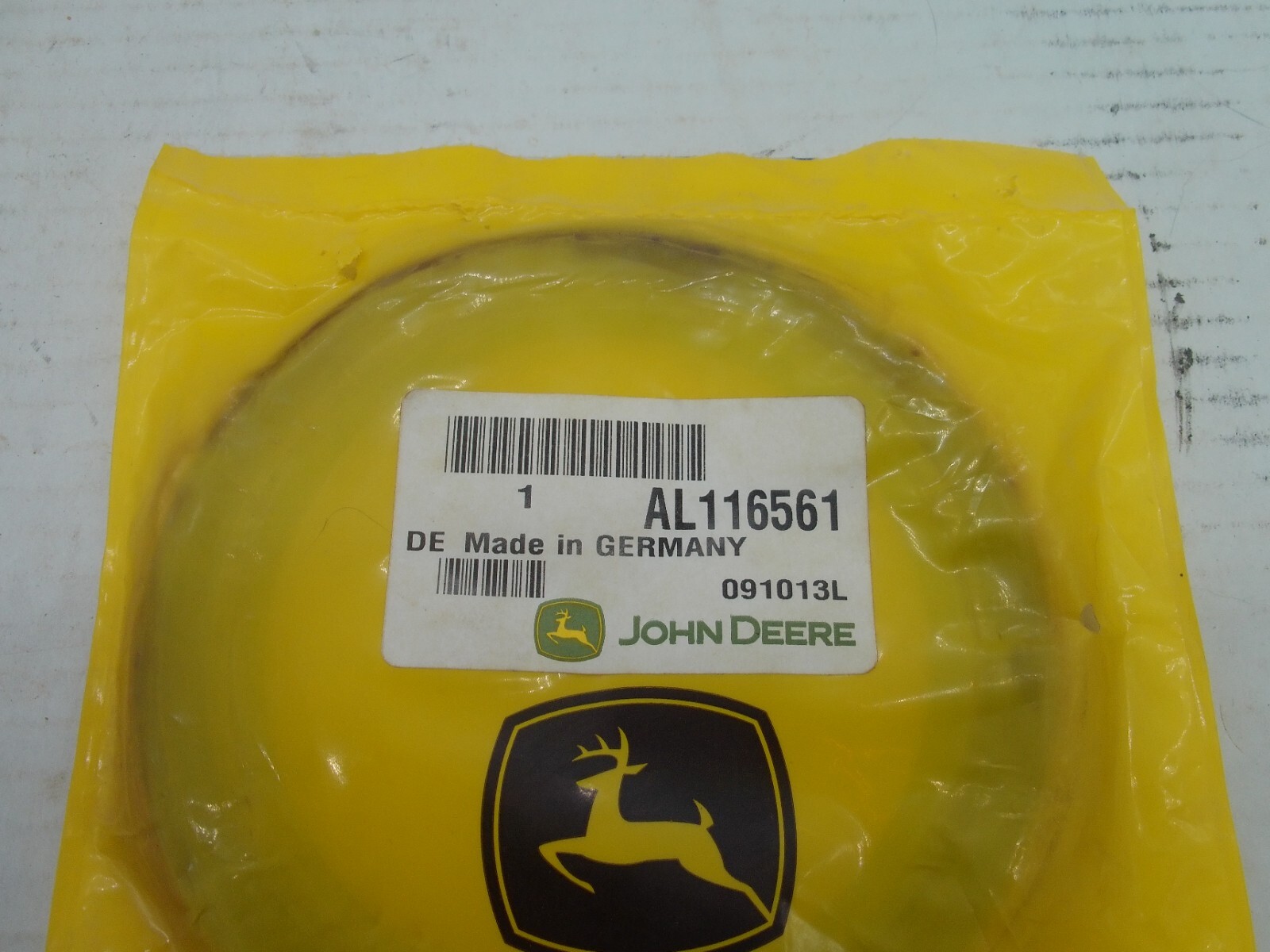 JOHN DEERE - SEAL - AL116561    -   LGBX14