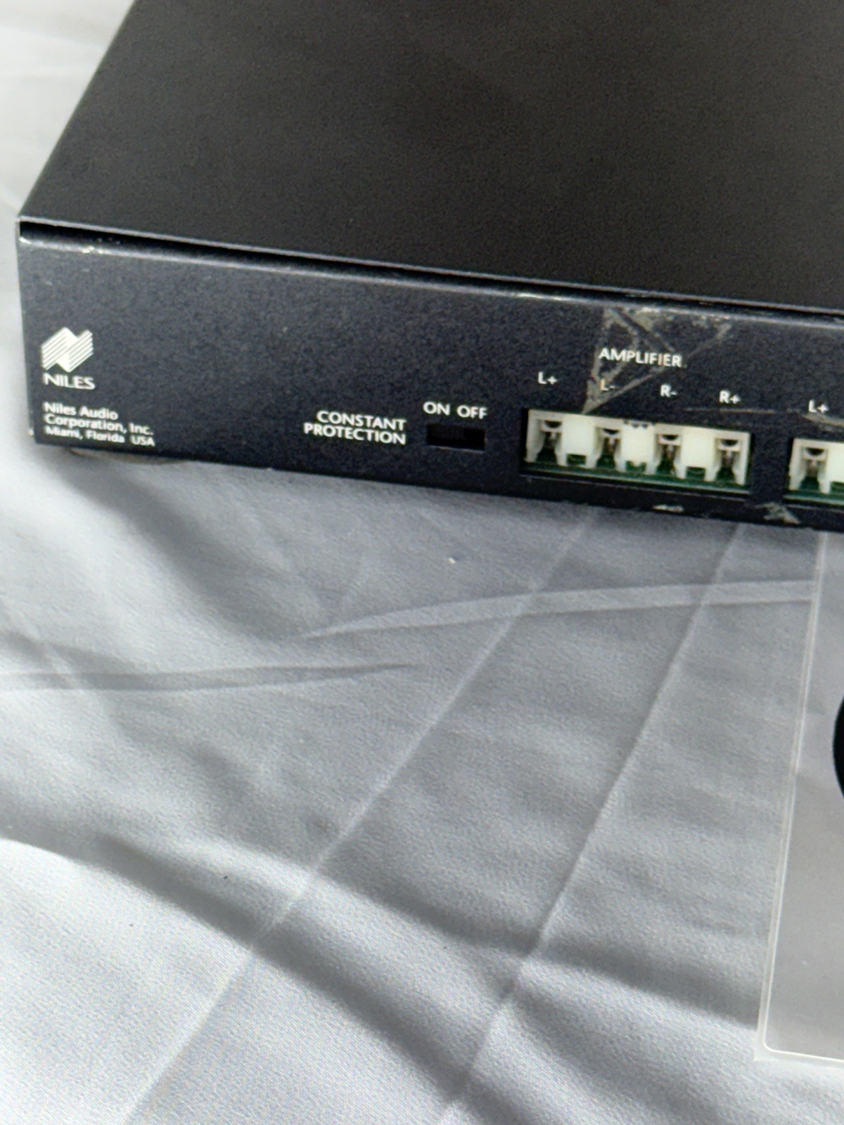Niles SVL-6 6-Zone Speaker Selector Switch Volume Control System Untested