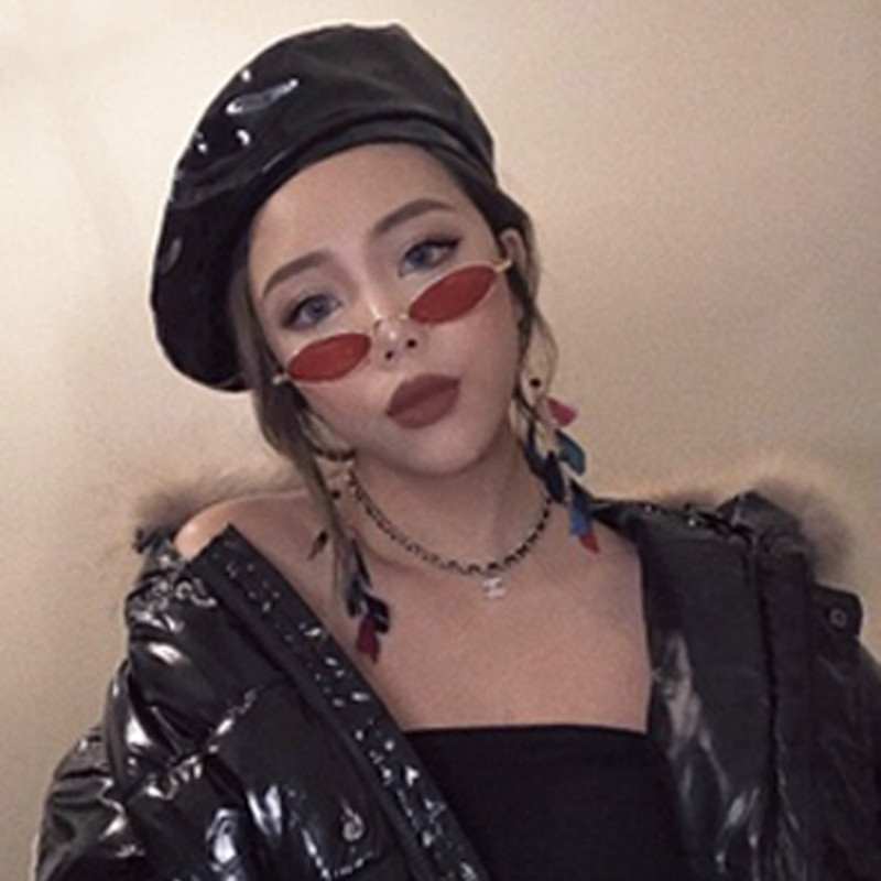 Vintage Women Patent Leather Beanie Beret Military Cap French Flat Hat Faddish
