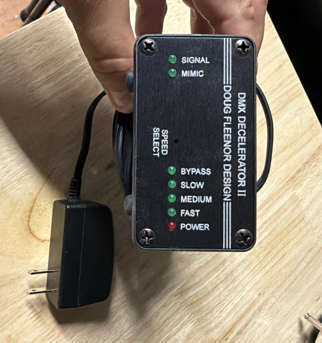 Doug Fleenor Design DMX Decelerator II DMX Signal Converter w/ Power Adapter