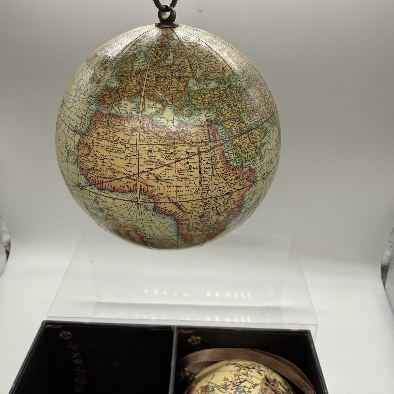Authentic Models GL032 Earth & Heavens AD1551 Curiosities Maps Atlases Globes