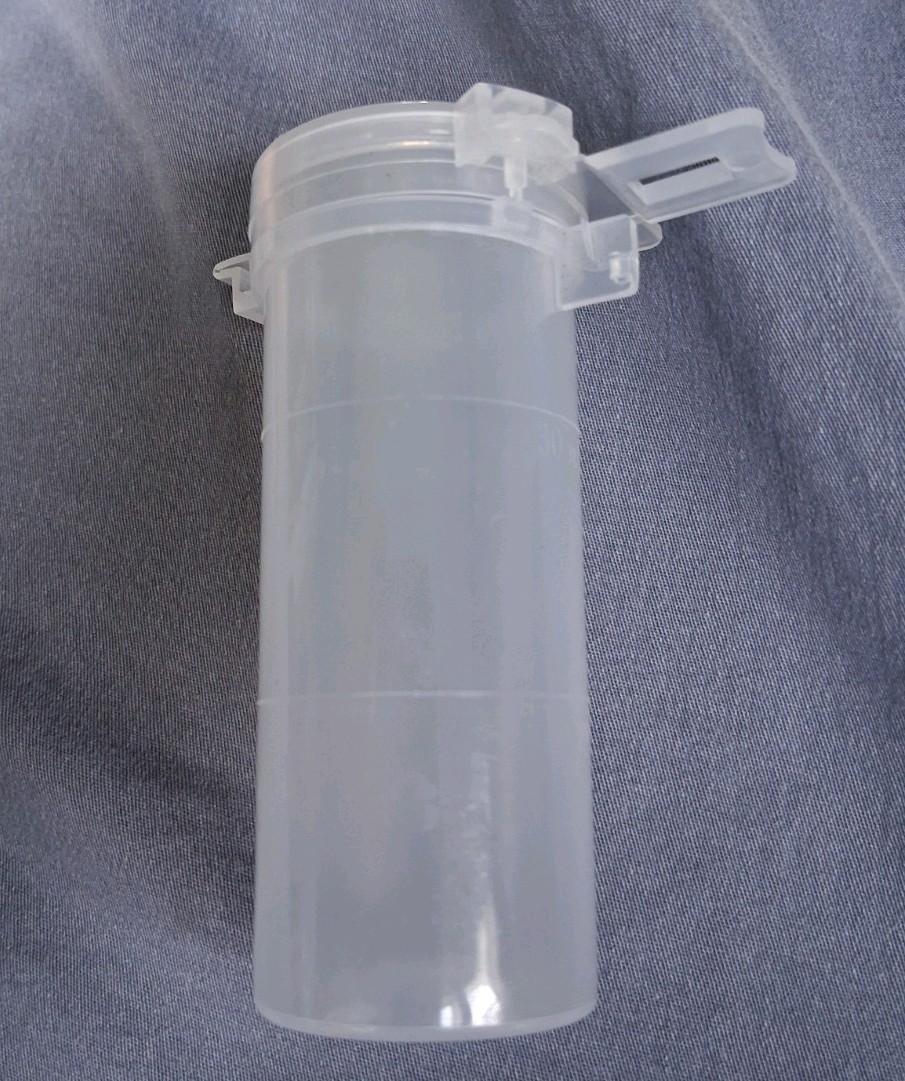 Lot Of 25 30mL CYLINDRICAL SNAP LIDS Tubes Plastic Containers CRAFTING ART& more