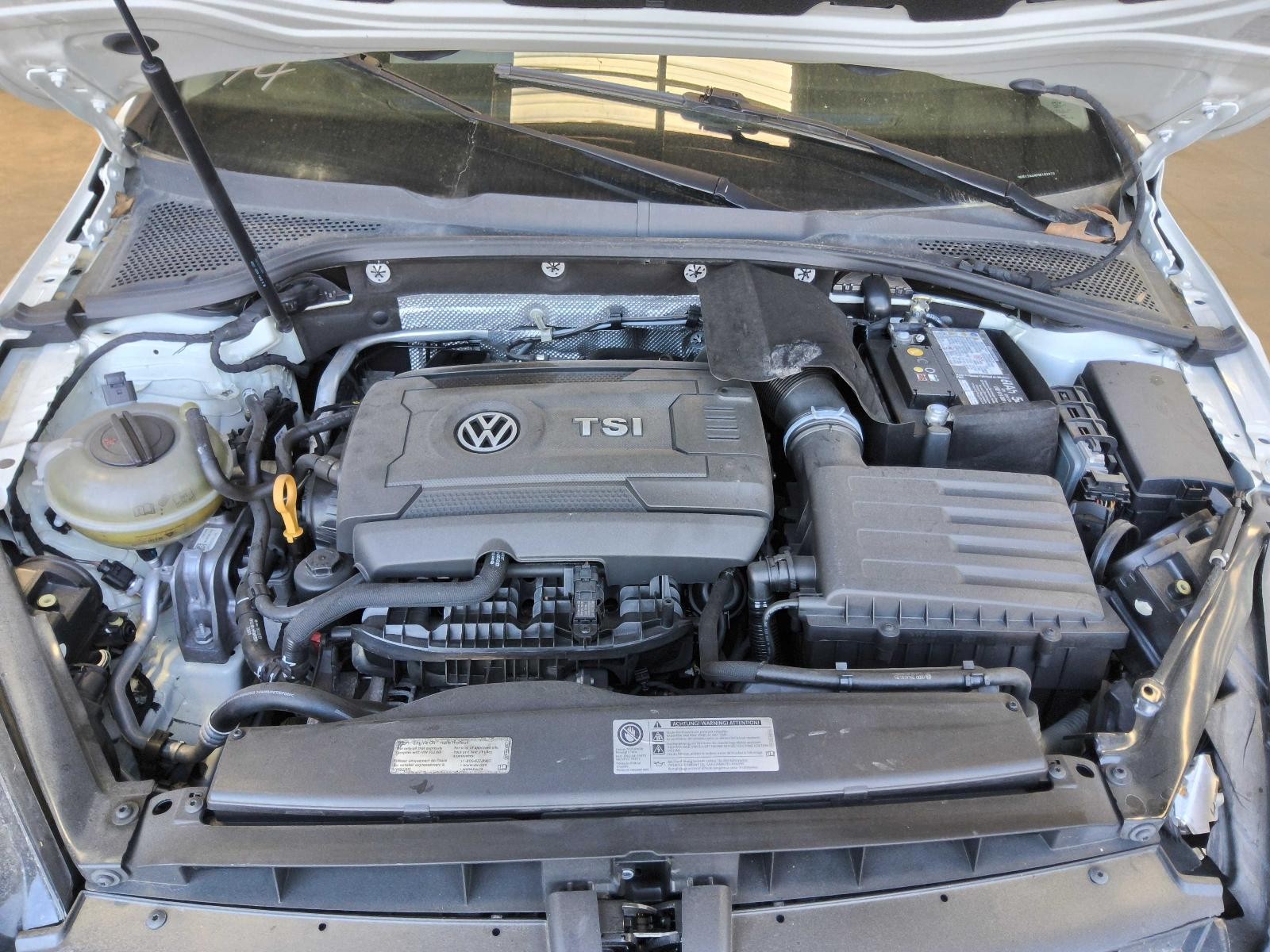 Used Battery Tray fits: 2015 Volkswagen Golf Grade A