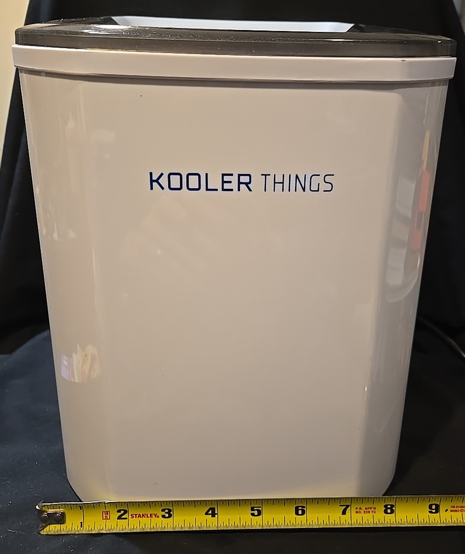 Kooler Things KT-Z6 Countertop Ice Maker Machine Self Cleaning - EXCELLENT