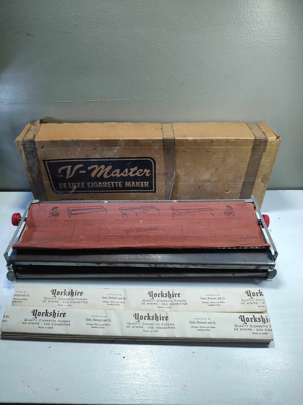 Vintage V-Master Deluxe Cigarette Maker Rolling Machine, Cigarette Papers & Box