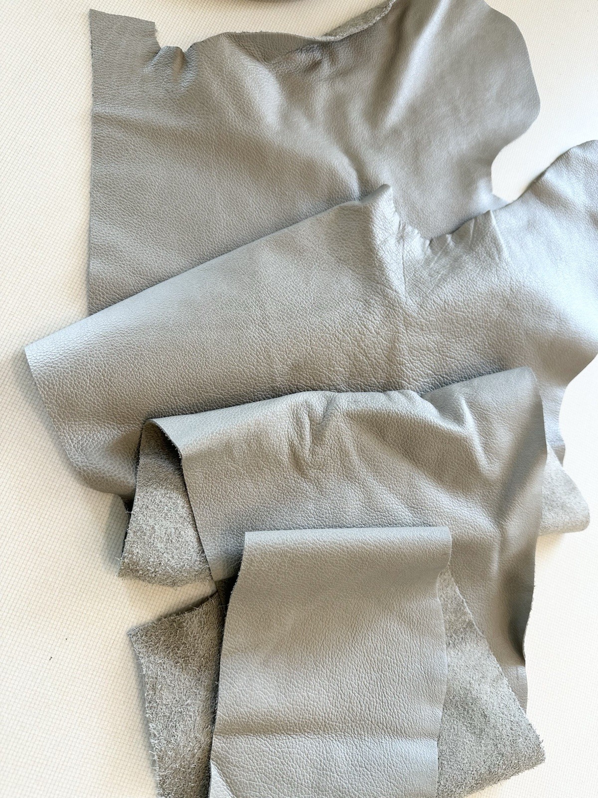 Top Grain Cow Leather Large Piece Color Medium Taupe 3 Oz. Thick