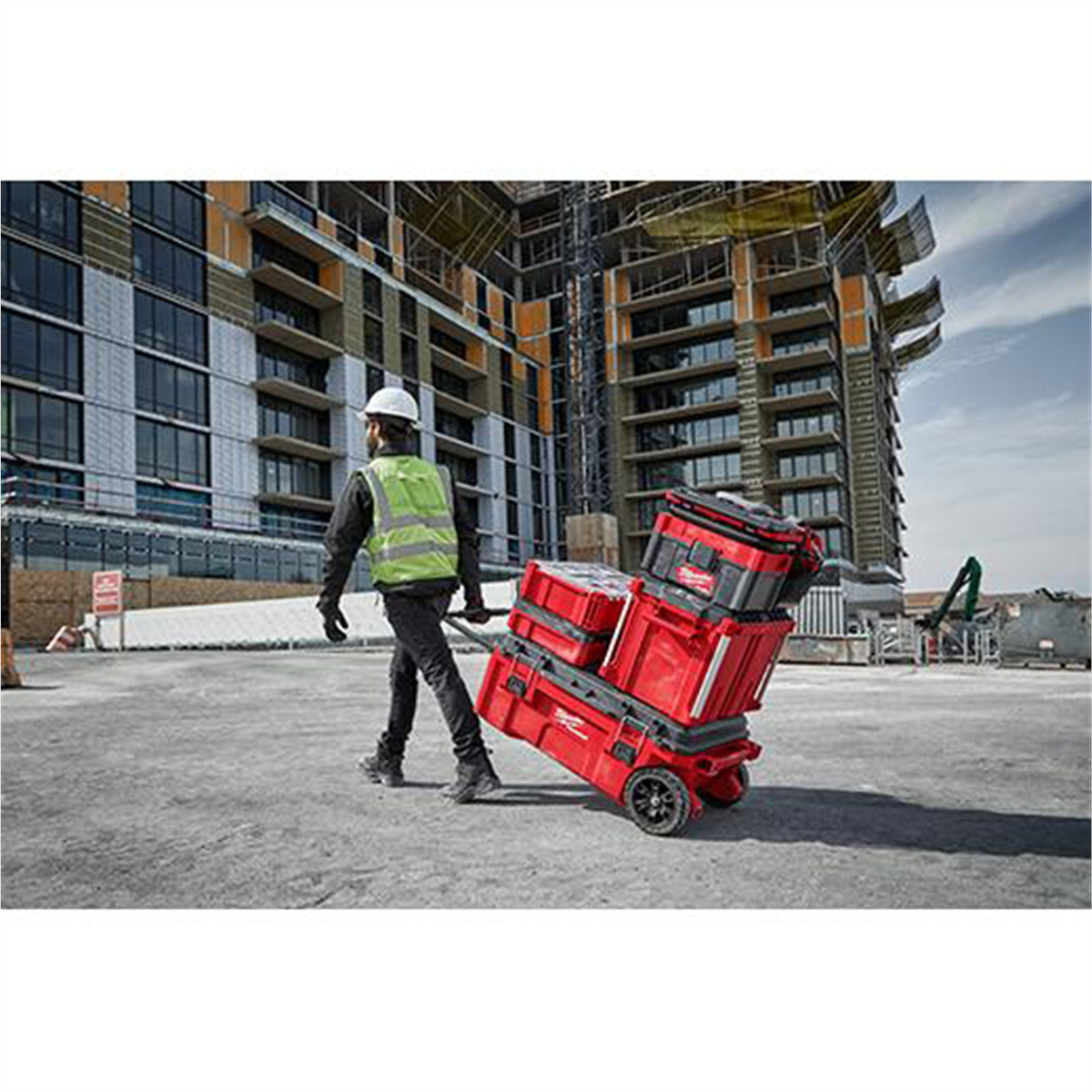 Milwaukee Tool PACKOUT Rolling Tool Chest