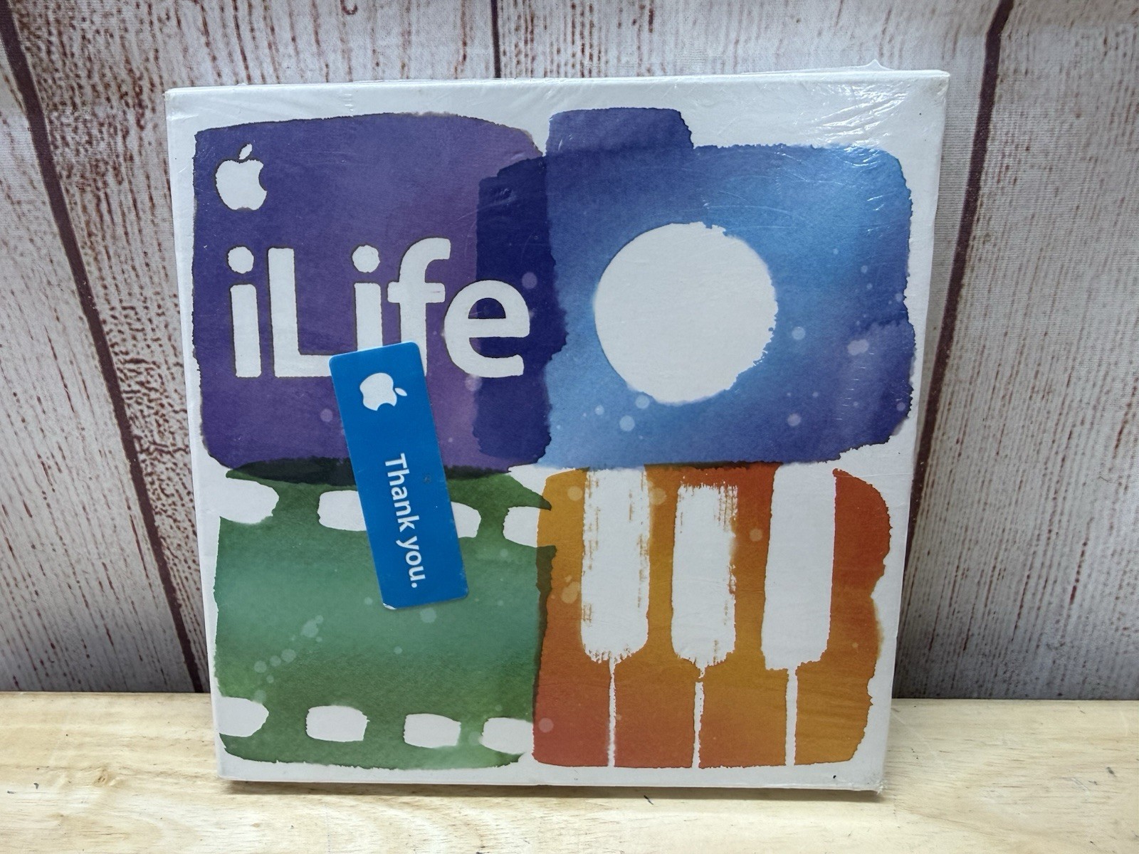 Apple iLife '11 Family Pack MC625Z/A GarageBand iPhoto iMovie install DVD Sealed