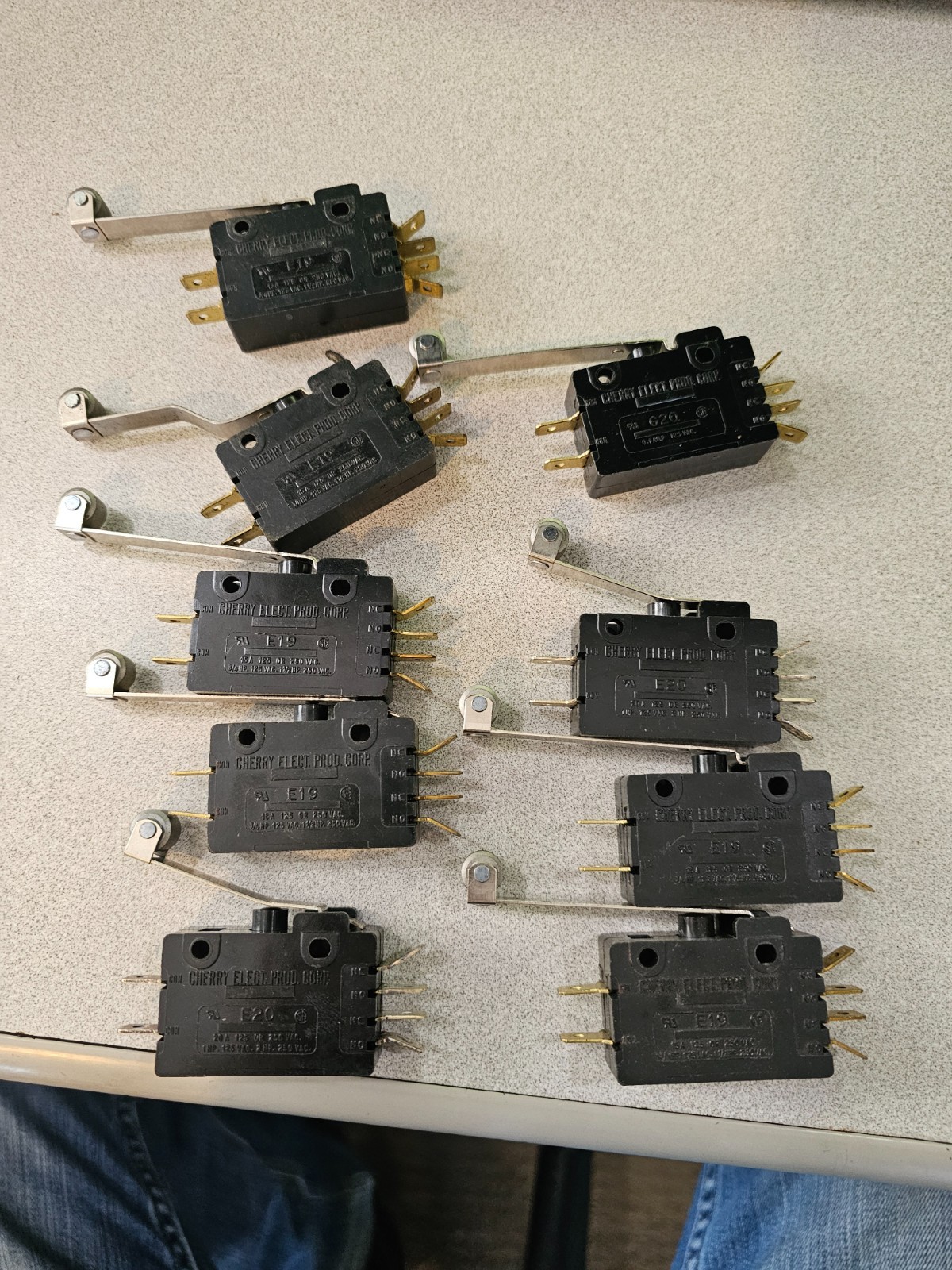 10 New Microswitch Lever Switches Cherry 15A 125/250VAC SPDT Mixed