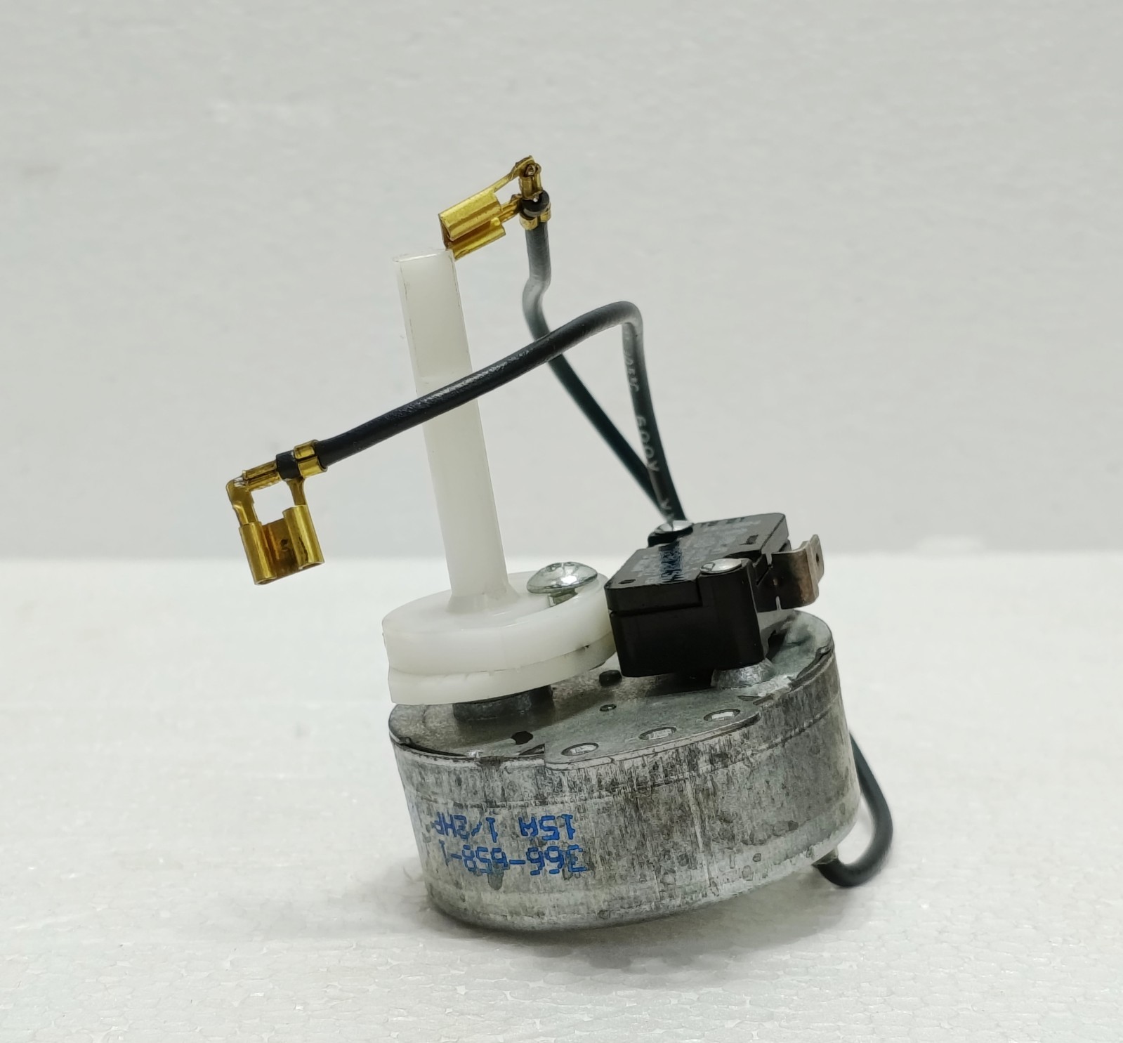 SCOTSMAN 12-2317-21 / 12-1980-01 Ice Machine Timer Switch 115V New Surplus