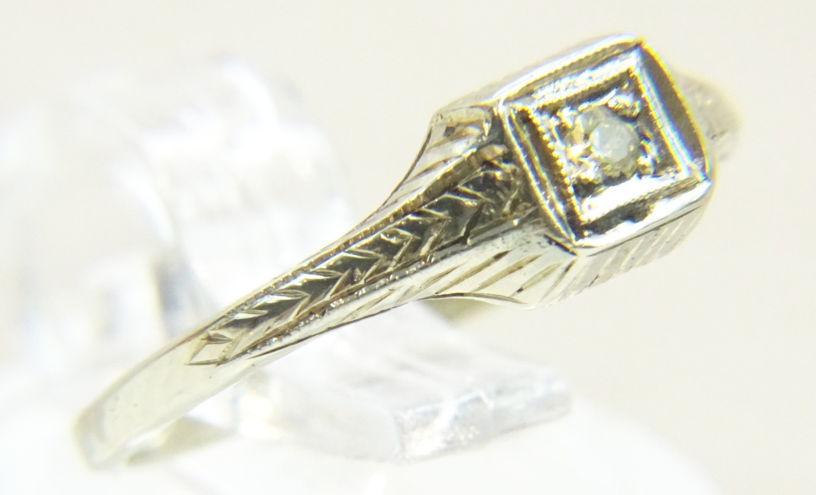 Beautiful Vintage 14 K White Gold Art Deco Diamond Child’s or Toe Sz 4 Ring