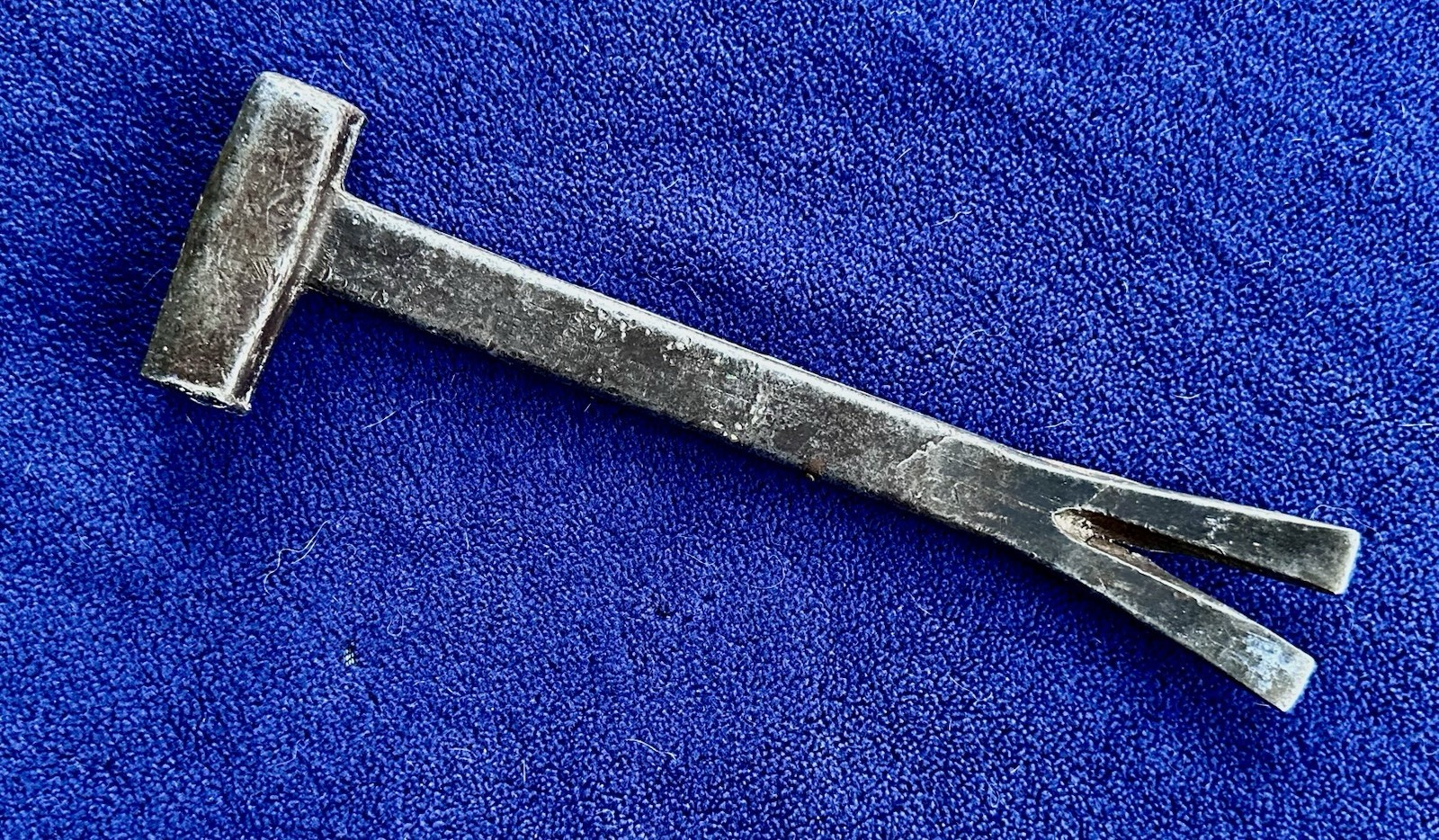 Vintage RIPPER The Bridgeport Hardware Mfg. Crate Hammer/Ripper Pry Bar / 8-3/4"