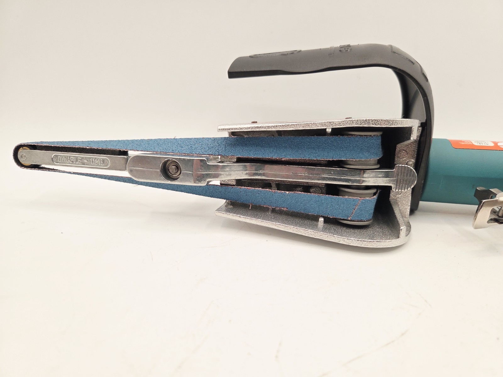 Dynabrade Dynafile 14000 Straight Line Abrasive Belt Tool