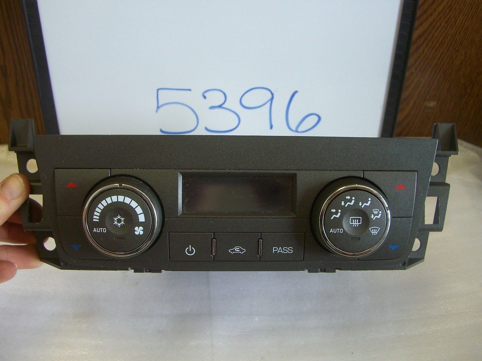 08-09 CADILLAC SRX 25839380 CLIMATE TEMPERATURE CONTROL UNIT A/C HEAT