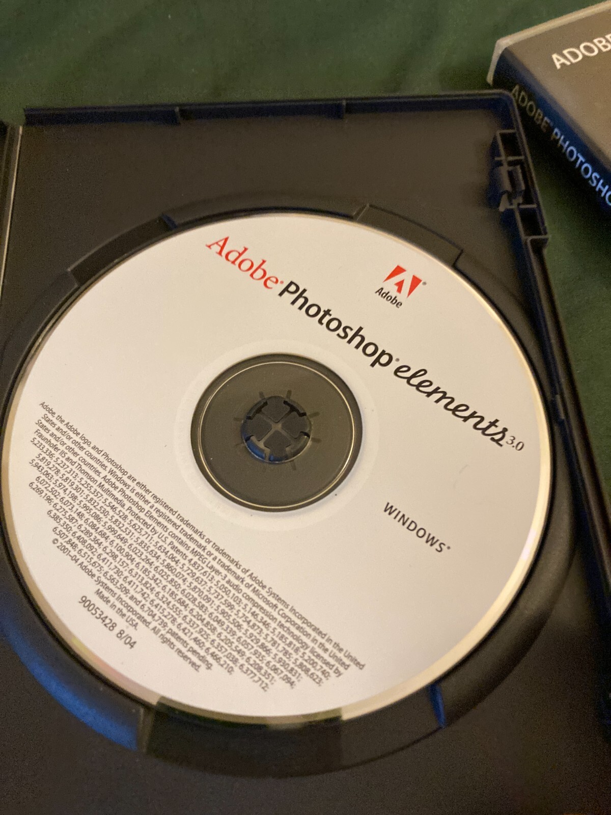Adobe Photoshop Elements 3.0 plus Adobe Premiere Elements (PC, 2004)
