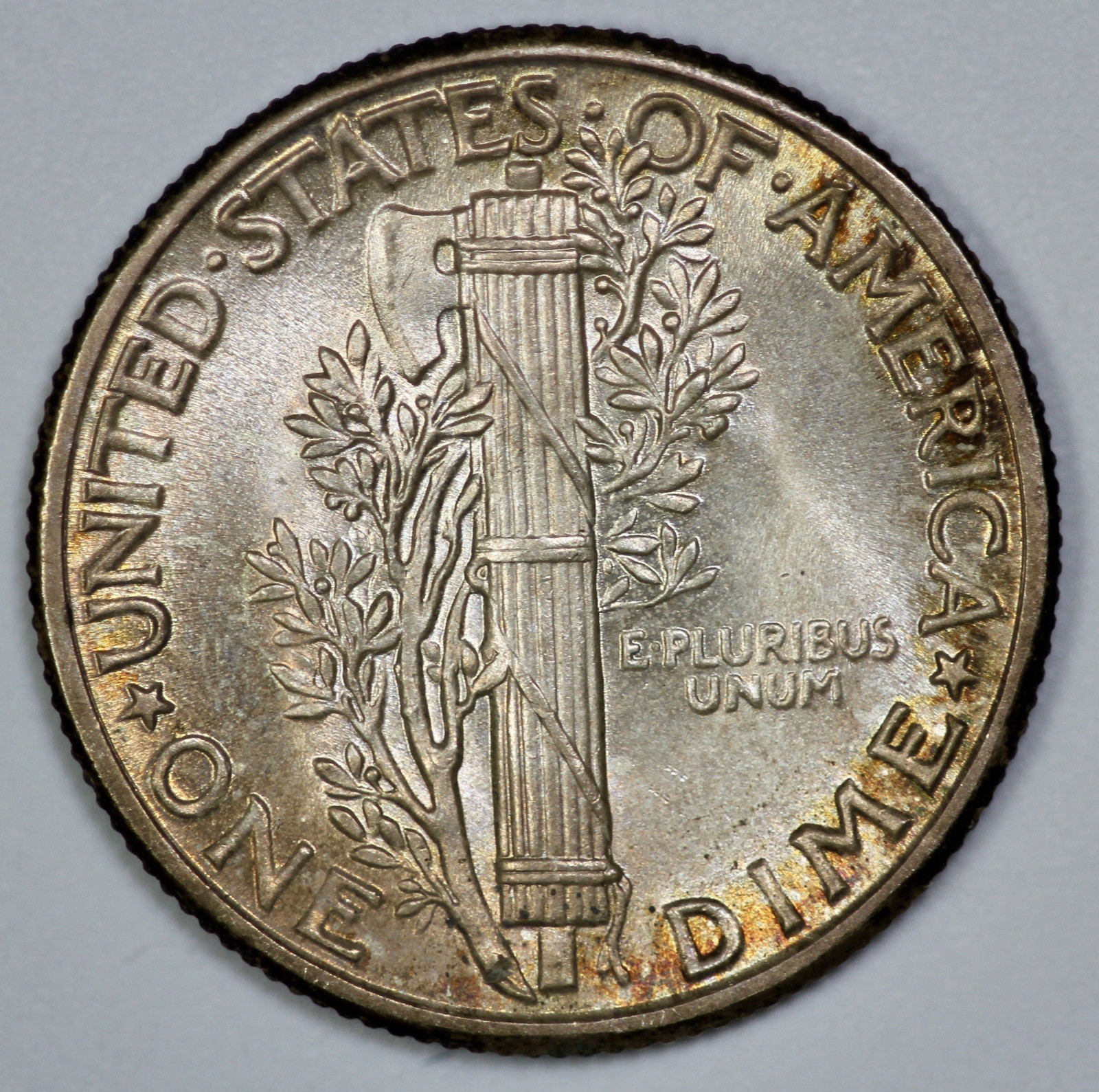 1943 Mercury 10c Silver Dime Full Bands UNC