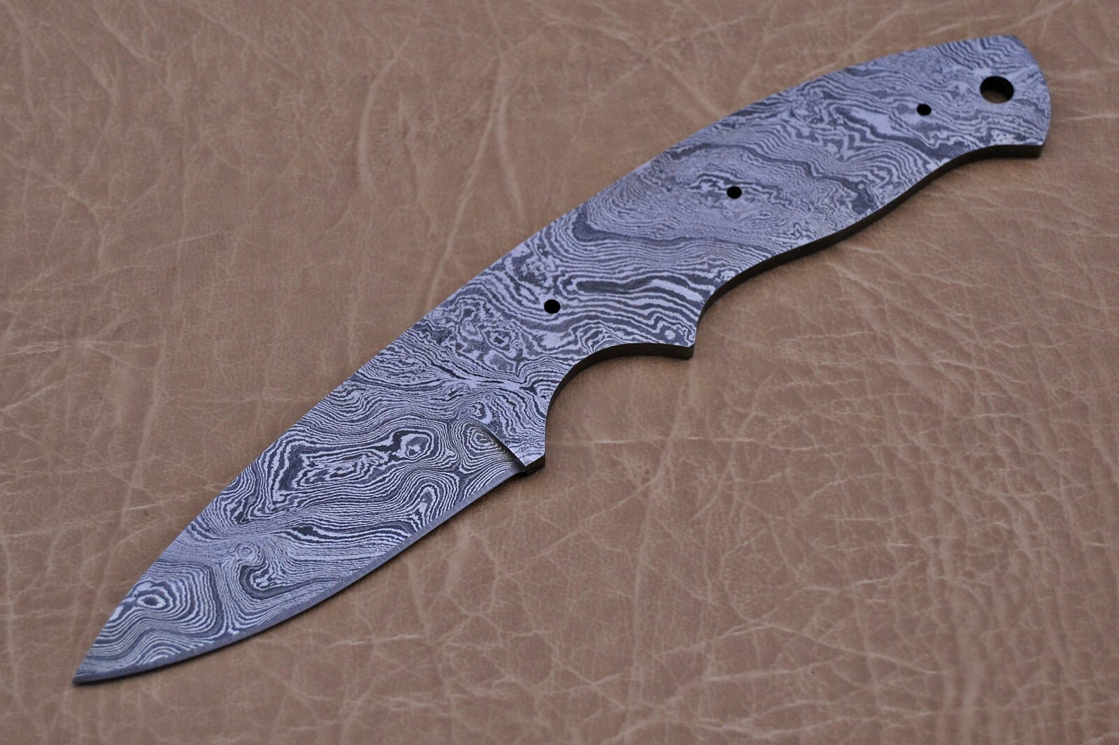 8.25" hand forged Damascus steel blank blade 4" cutting edge, 3 pin & lace holes