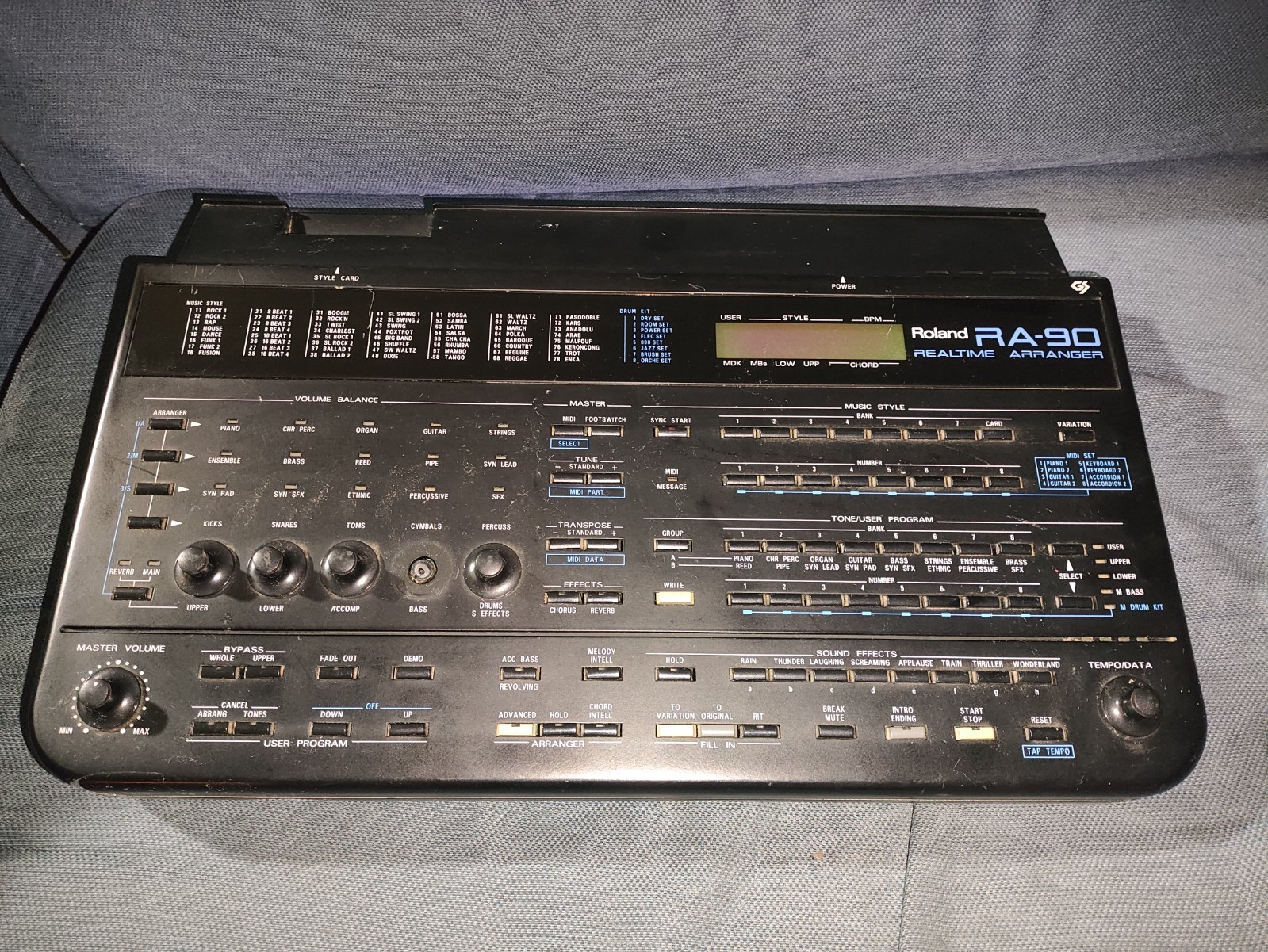 Roland RA-90 Realtime Arranger Midi Piano Keyboard Music Sound Instrument Retro