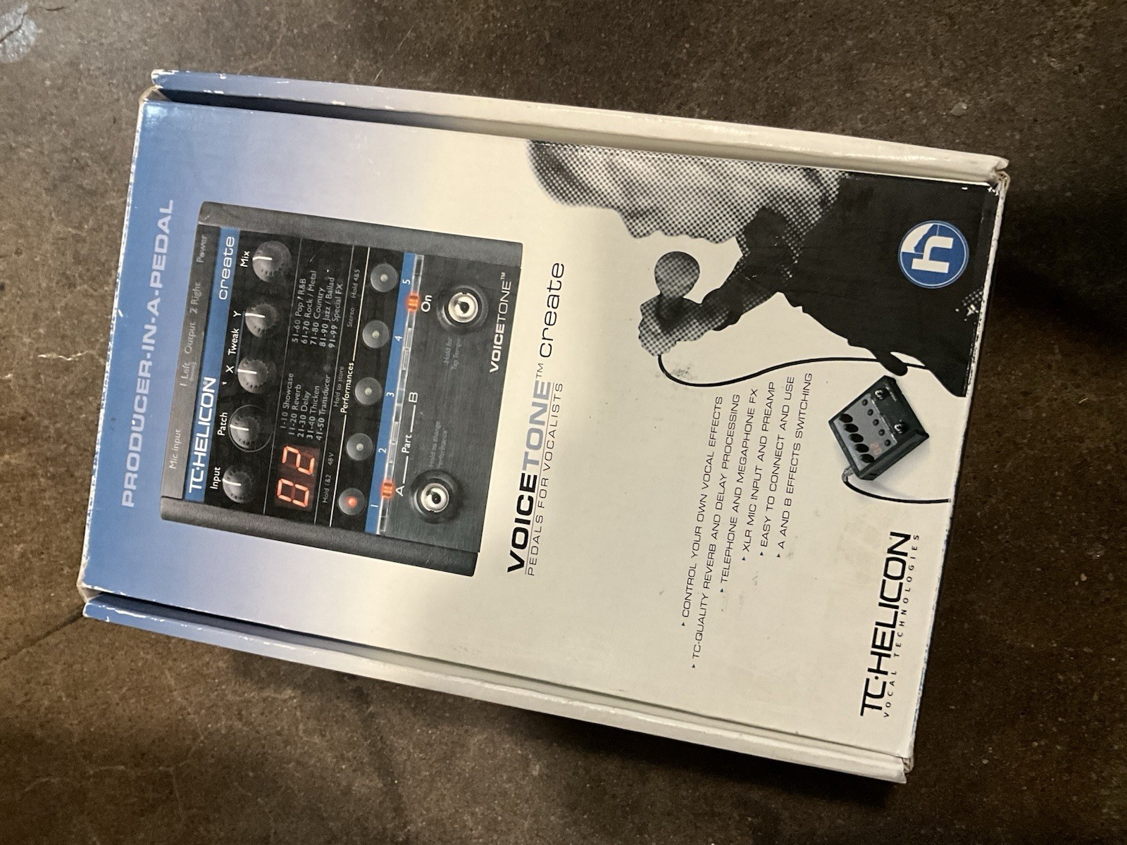 TC-Helicon VoiceTone Create Vocal Effects Unit for the Stage/box /power  supply