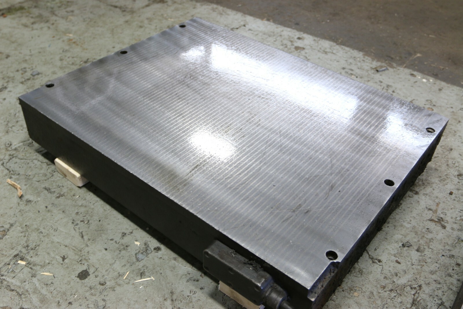 24" X 31" MAGNETIC CHUCK: YODER #69945