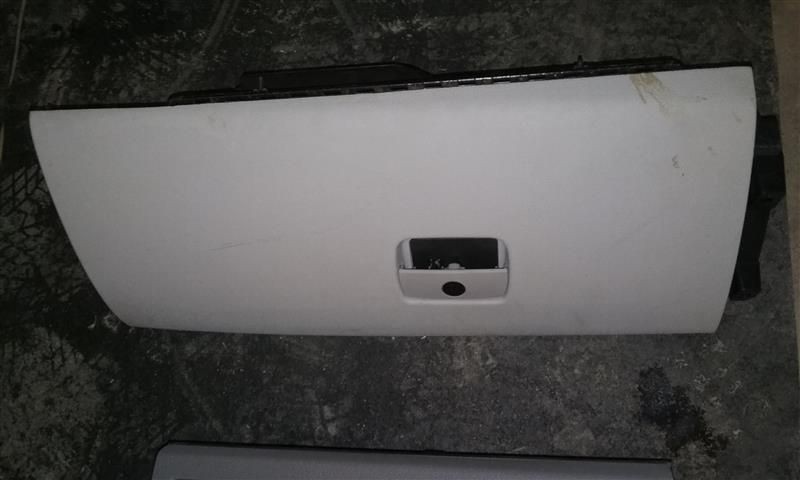 SILVRDO25 2014 Glove Box 1071146