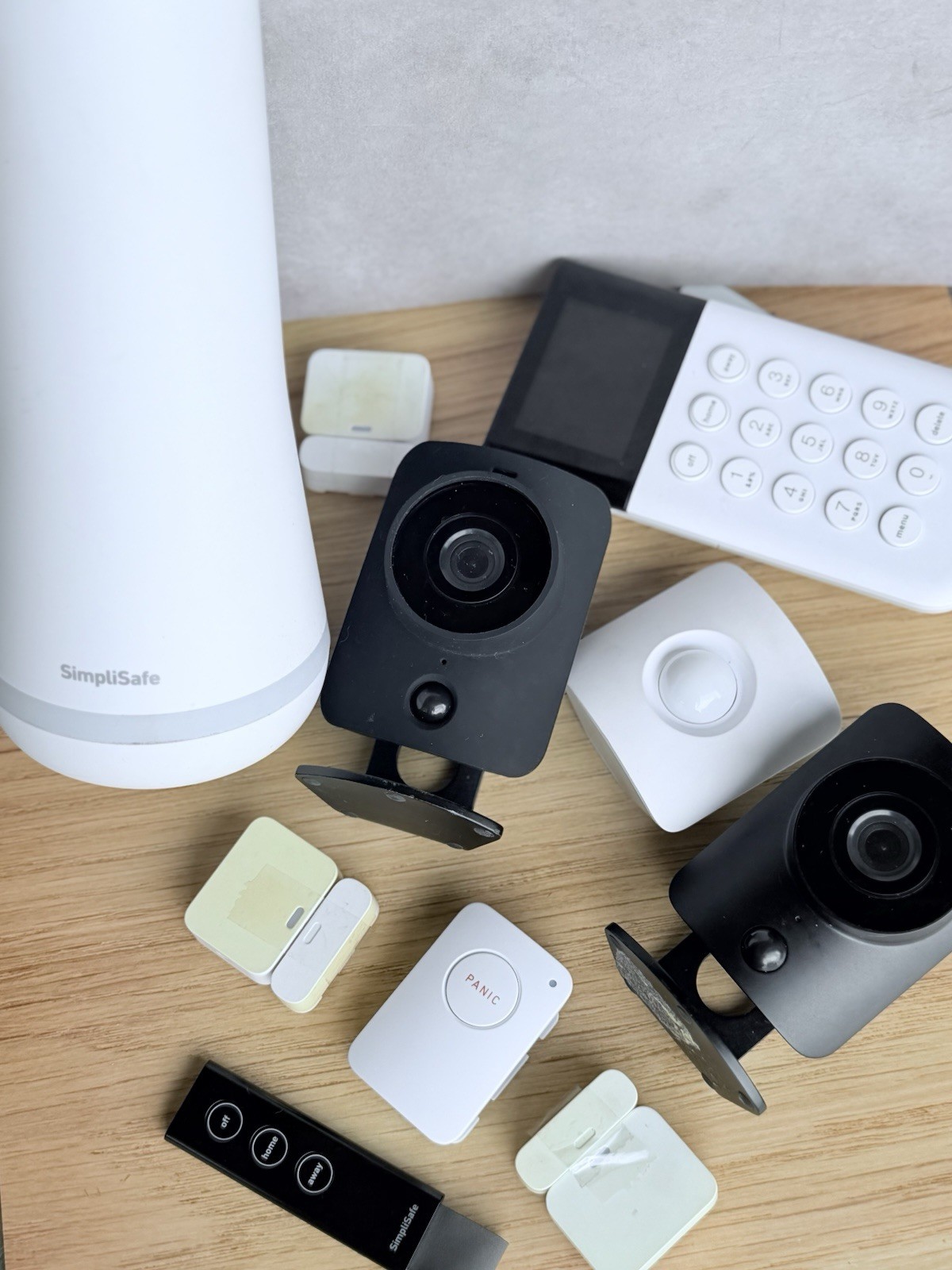 SimpliSafe Home Alarm System Kit, Keypad, 2 Cameras, Sensors, Panic, White