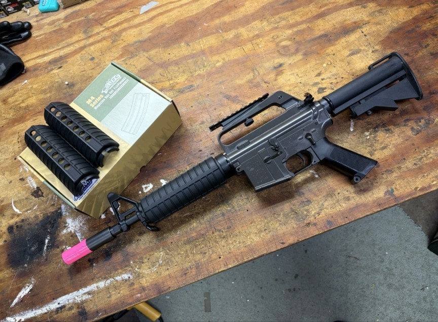 EMG HELIOS XM177 E1 AIRSOFT REPLICA