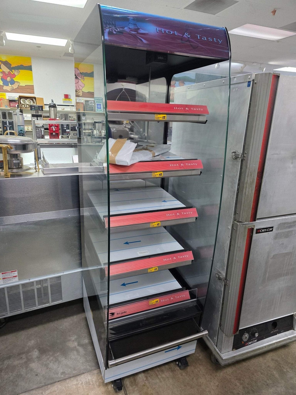 Old Stock Fri-Jado MD24-5 Heated 5 Shelf Grab N Go Self Service Merchandiser 208