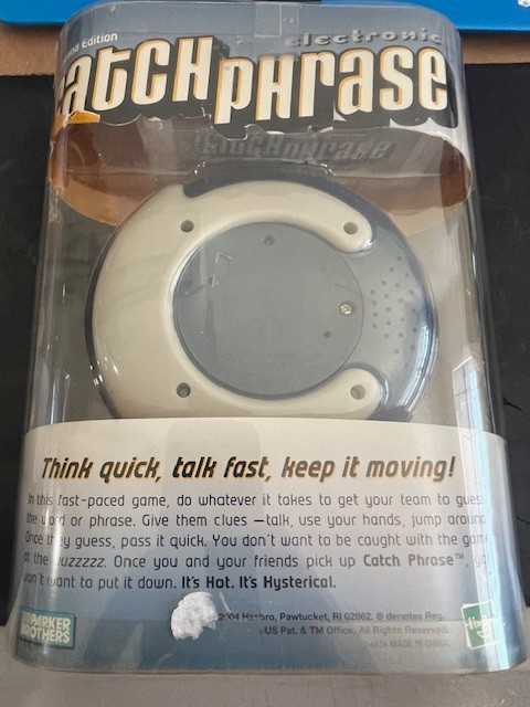 2004 Hasbro Second Edition Catch Phrase Electronic