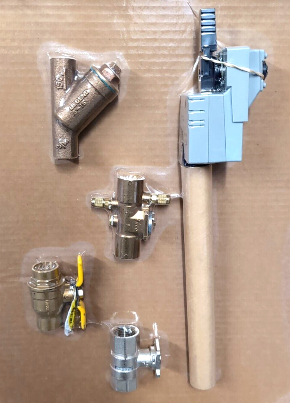 Trane Spring Return Actuator X13612100001 w Flange Valve Piping Assemblies