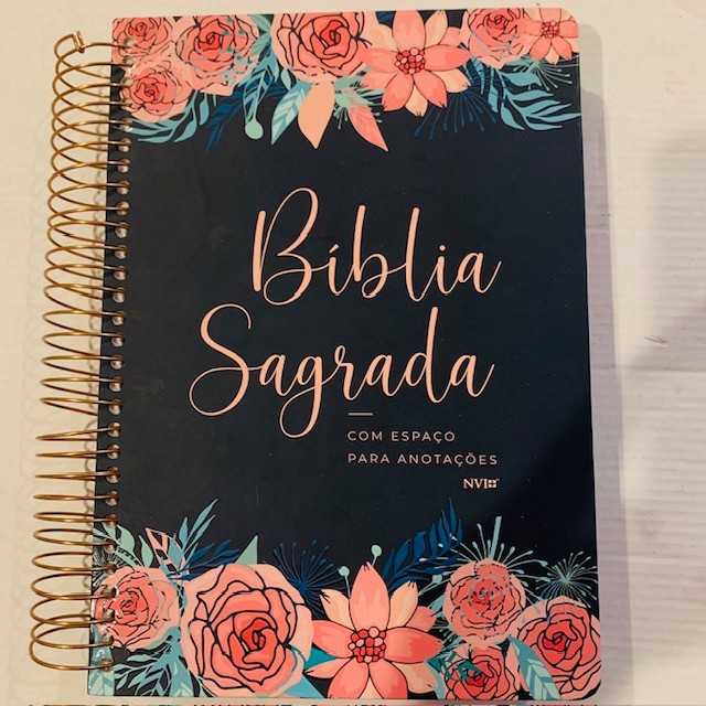 Biblia anote NVI grande - Capa rosas by Diversos NEW