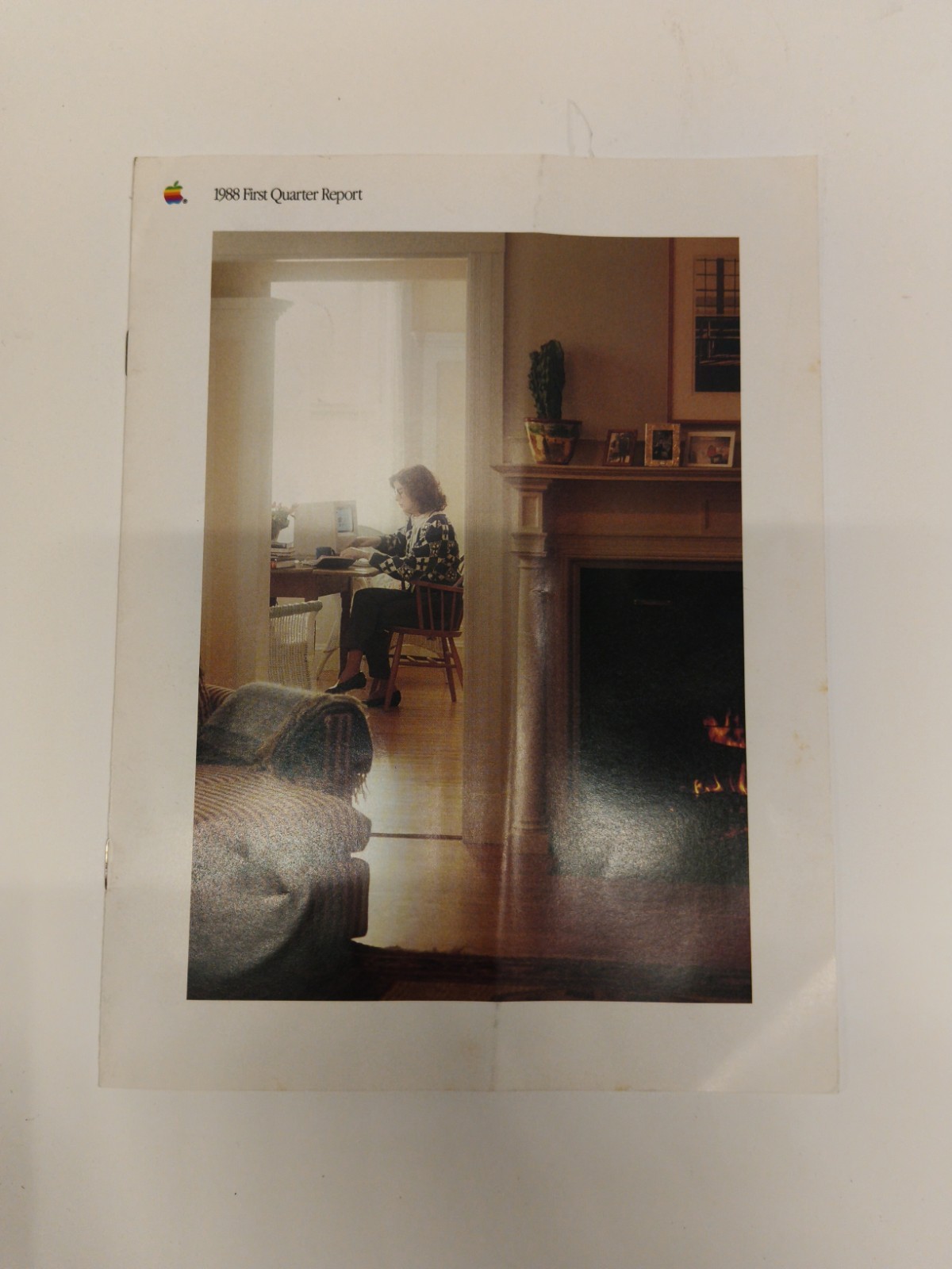 Apple Computer Inc. 1988 First Quarter Report