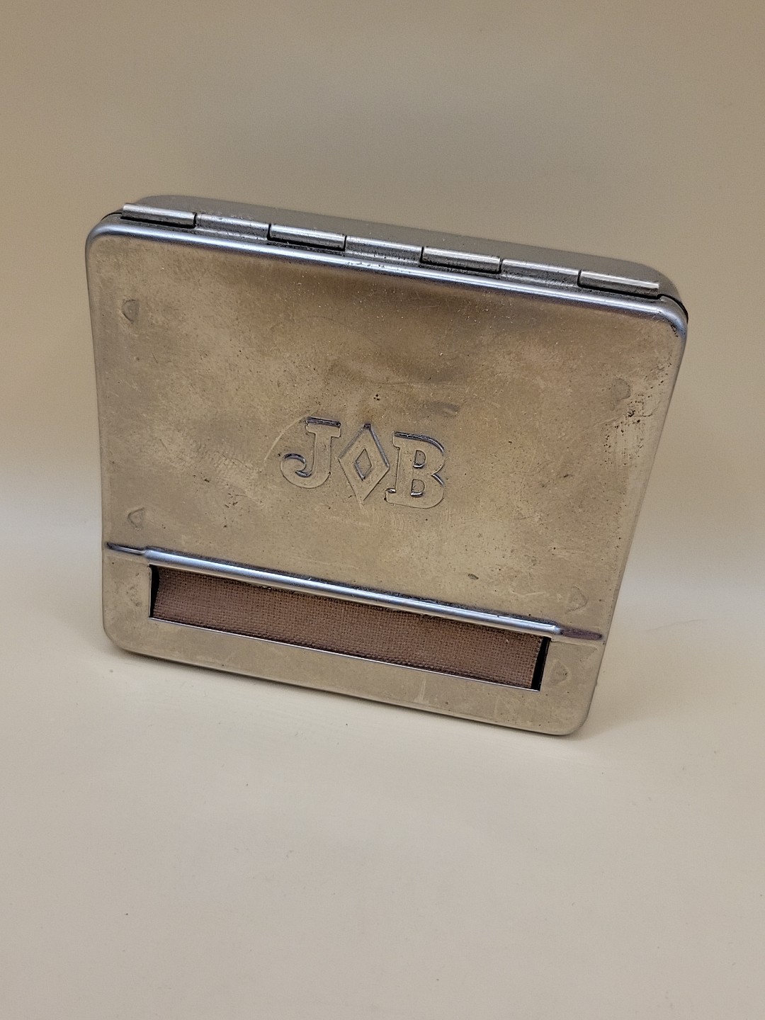 Vintage J& B Cigarette Tobacco Metal Rolling Box Tin Collectible Untested ZO