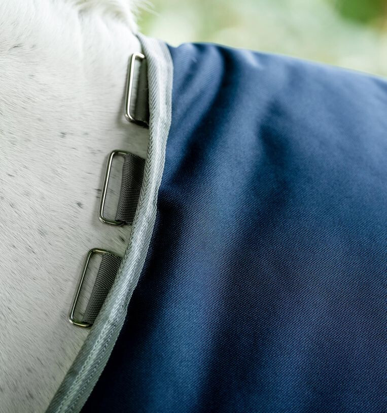 Amigo Bravo 12 Lite Turnout Sheet - Navy/Titanium Grey