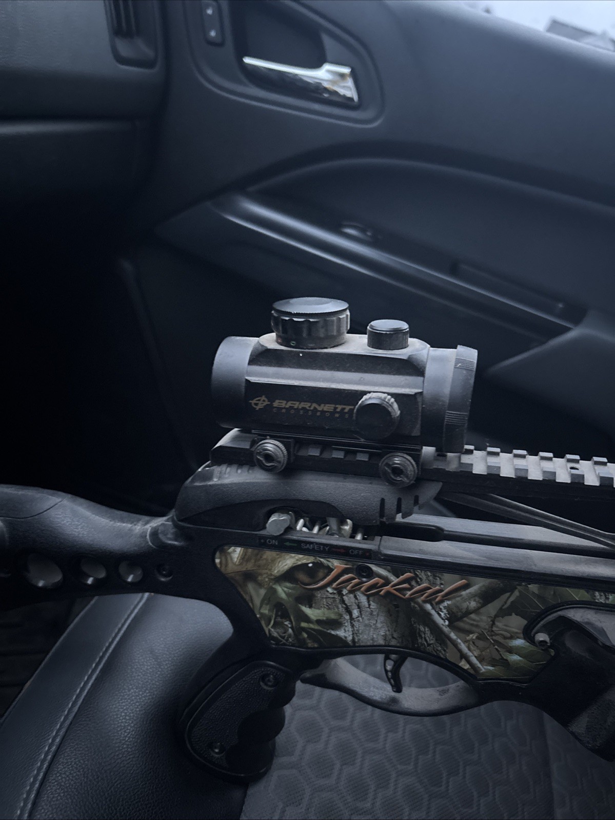 Barnett Jackal Crossbow Camouflage Pattern With Green/Red Dot Scope
