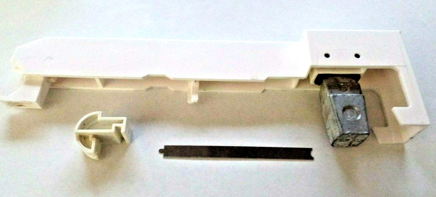 YAMAHA CVP-5 Weighted Replacement Key 'B  11' with Weight & Spring Used