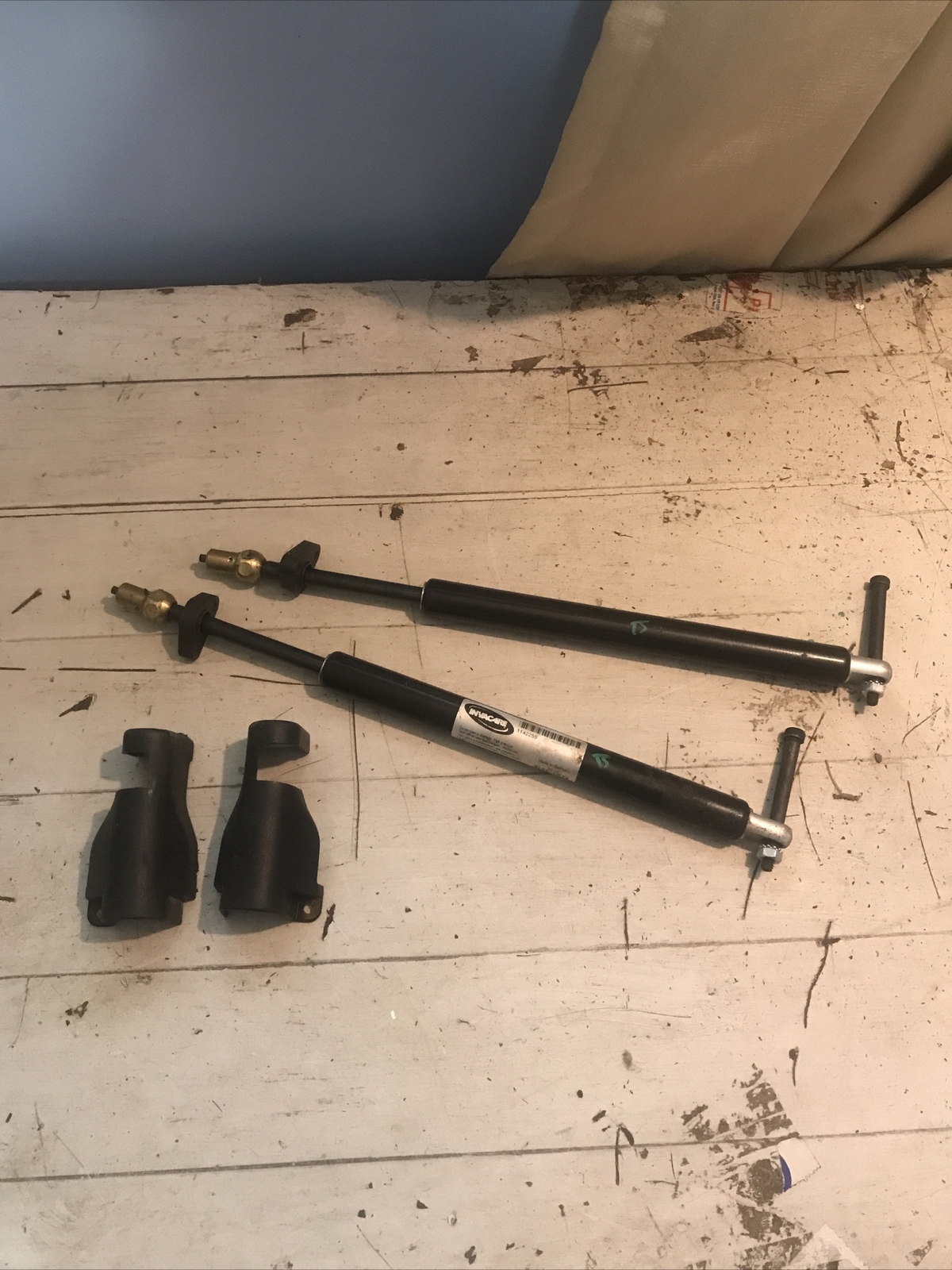 Set of 2 Invacare TDX SP Gas Suspension Shocks 1142255 Power Wheelchair + covers