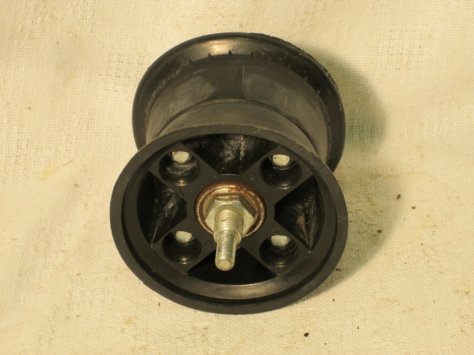 Plastic wheels with bearings