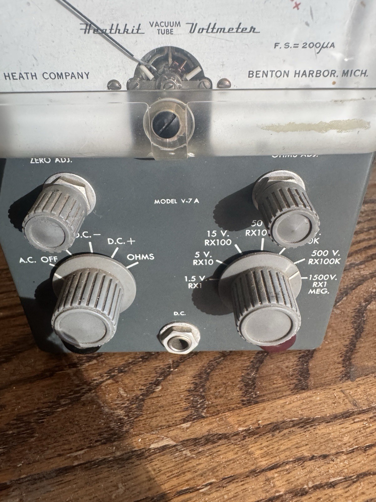 Heathkit Vacuum Tube Voltmeter Model V-7A MISSING PROBES