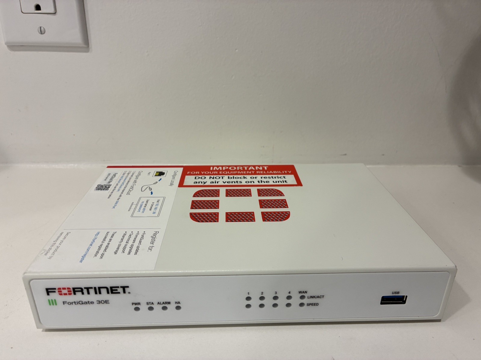 Fortinet FortiGate 30E FG-30E Network Security Firewall Appliance + power supply