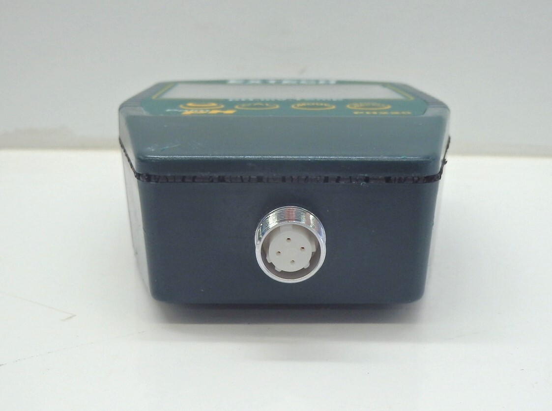 Extech Instruments PH220 Palm pH Meter