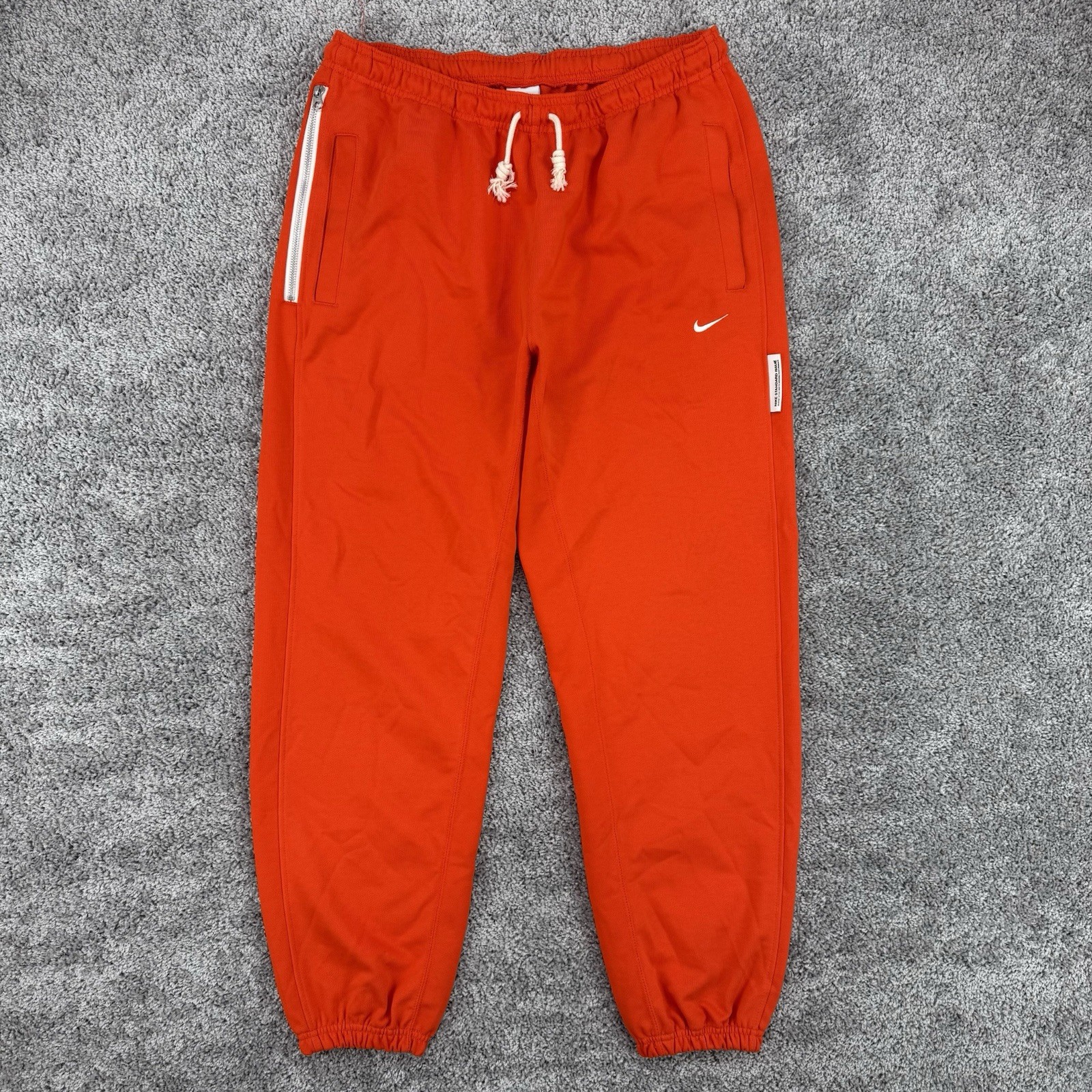 Nike Standard Issue Joggers Men’s L Orange Drawstrings CK6365-891 Sweatpants