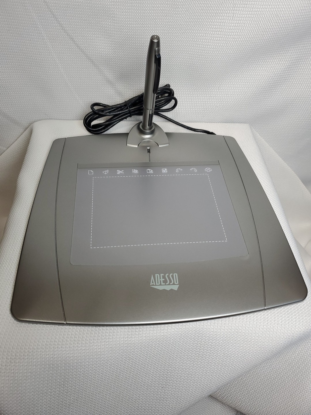 Adesso, CyberTablet Z7,   5.5" x 4" inch  Graphics Tablet, New In Box