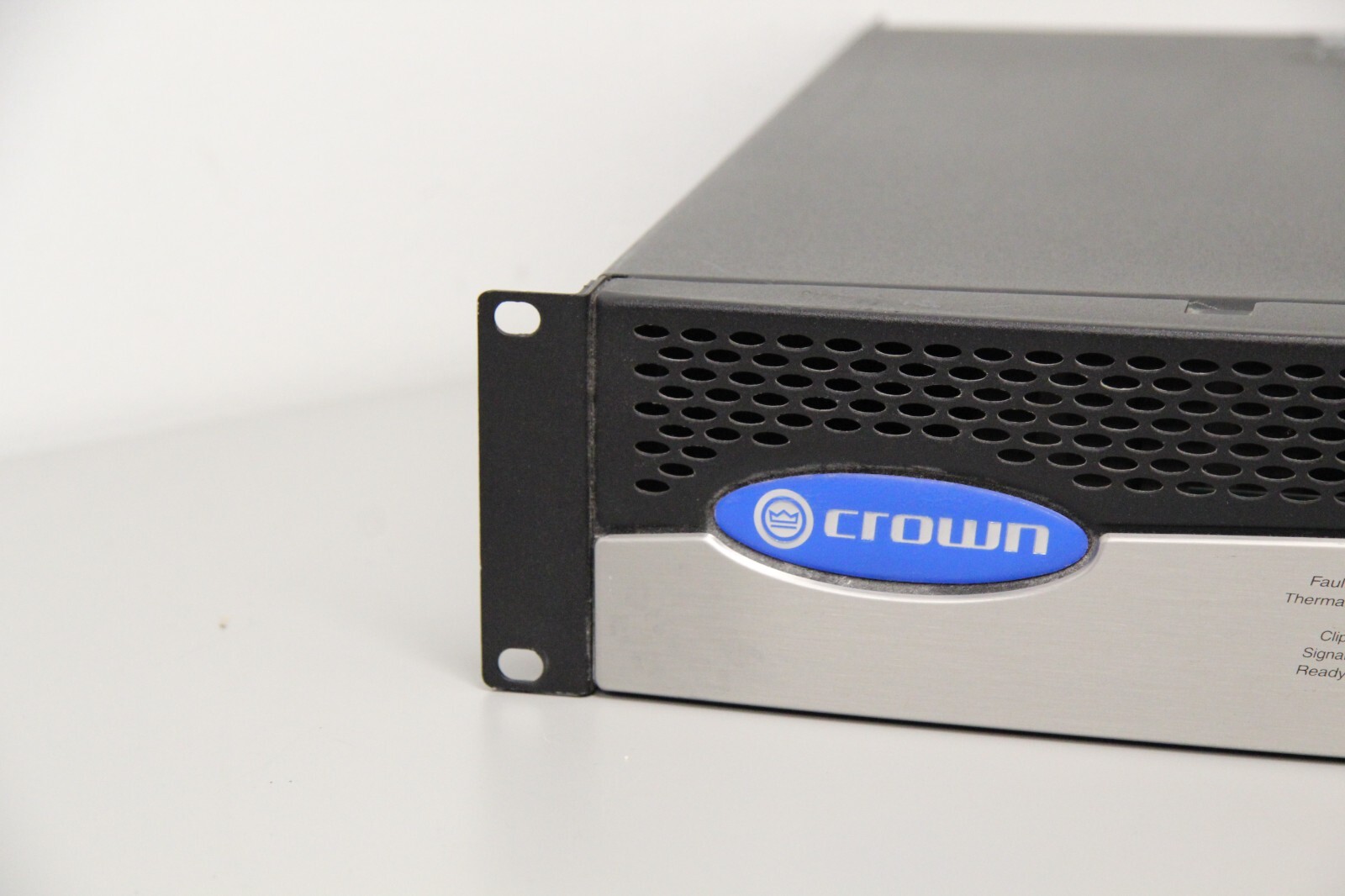 Crown CTS 4200 4-Channel Rack Mount Power Amplifier