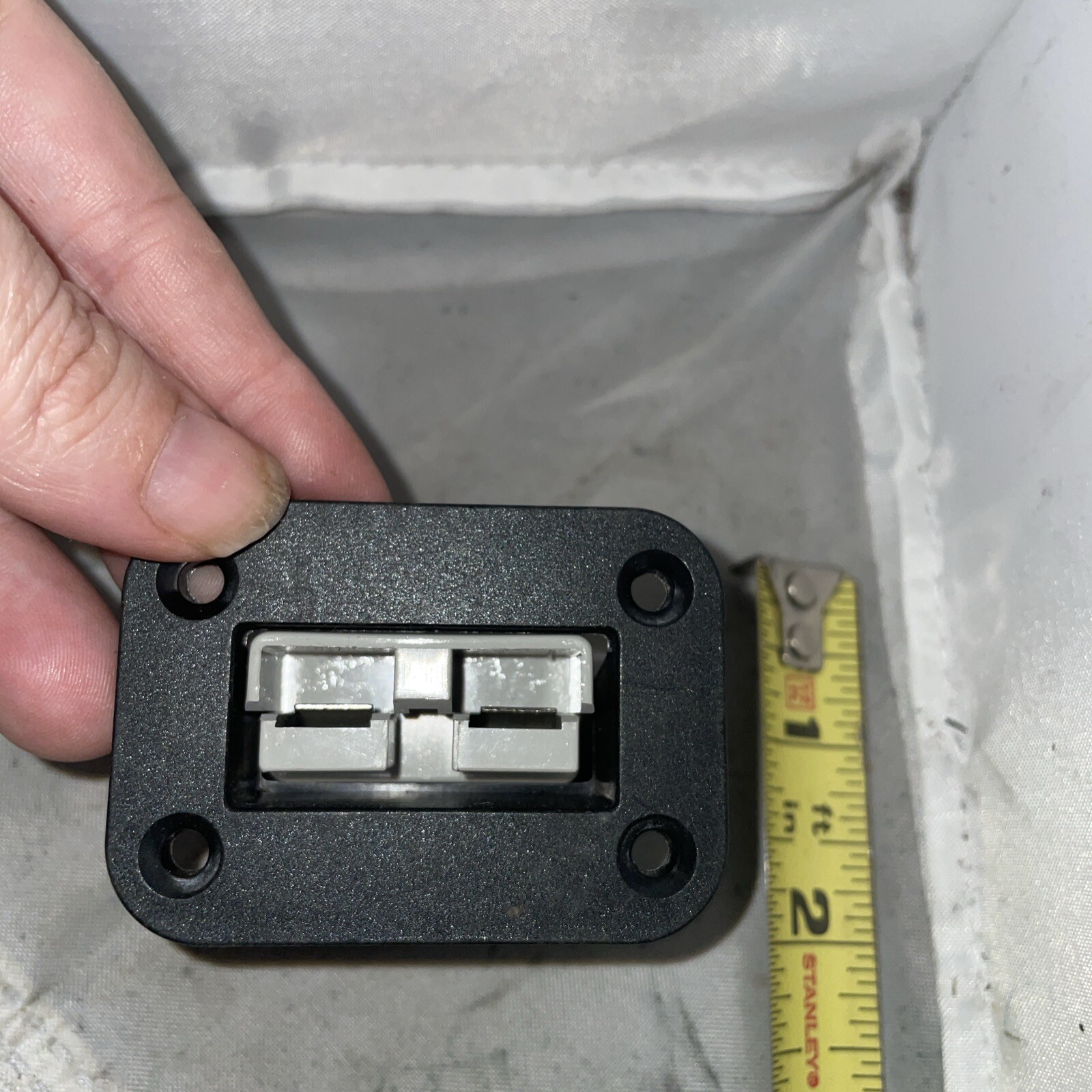 Battery Cable Socket For A Pride Mobility Scooter AL40
