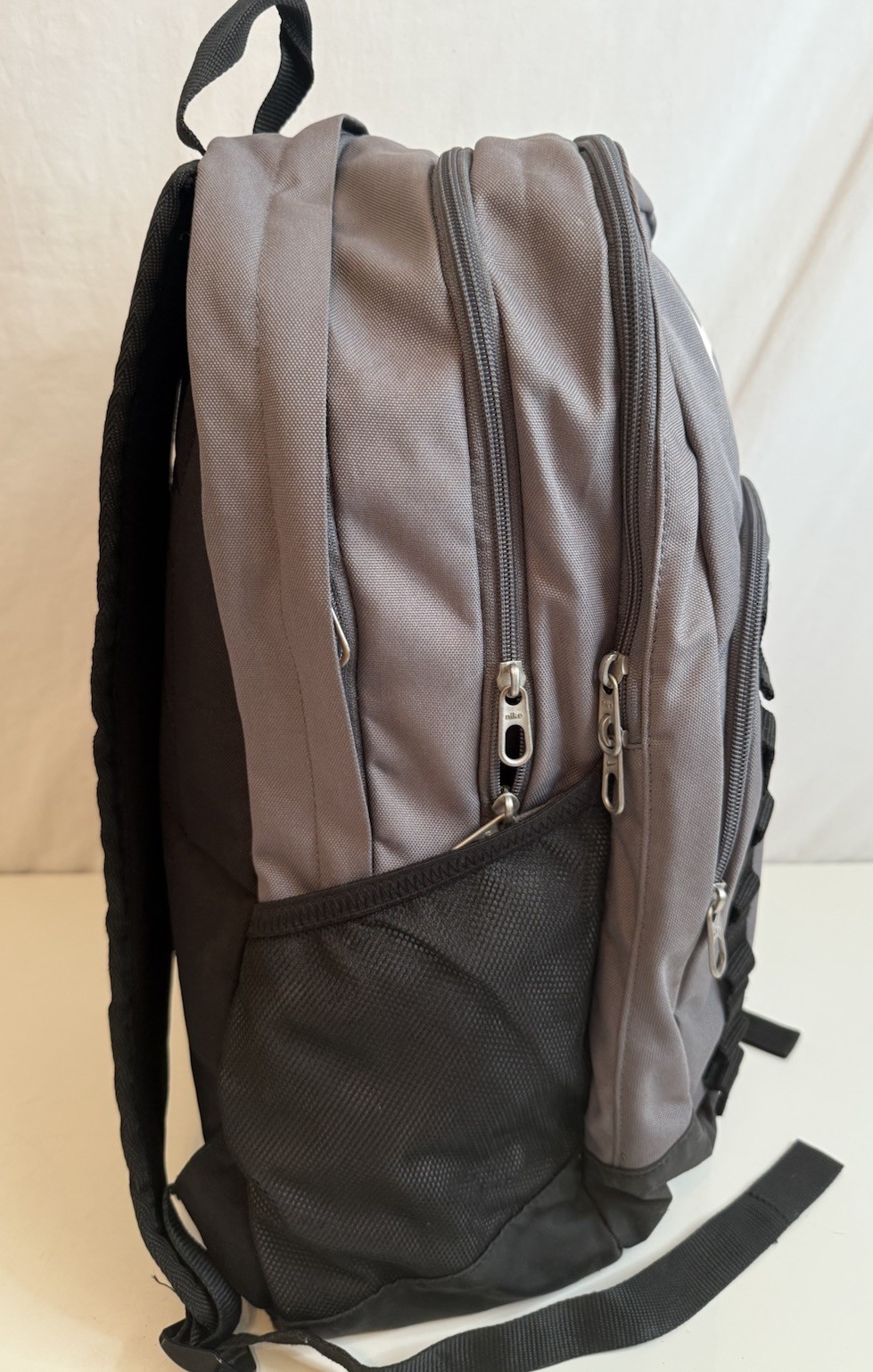 Nike Backpack School Gym Workout Sports Bag Black Gray Travel Adjustable