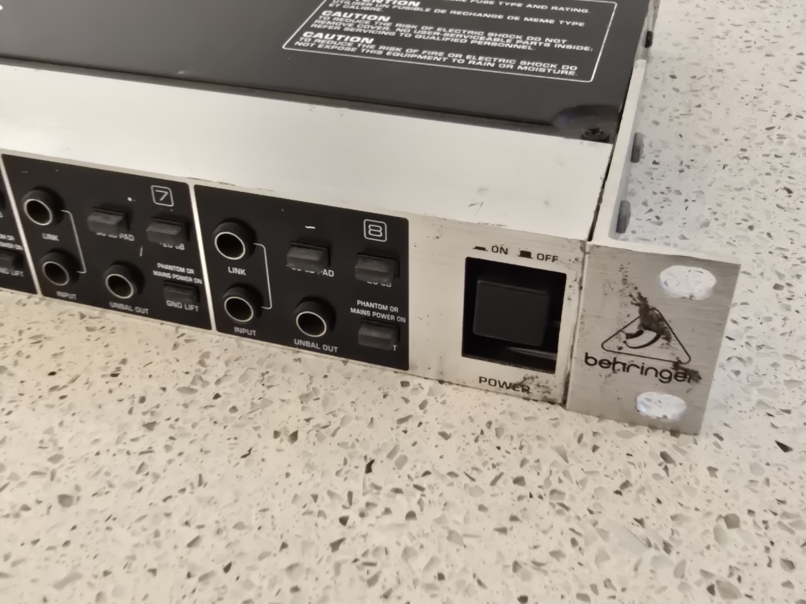Behringer Ultra-DI Pro DI800 Phantom Powered 8 Channel Direct DI-Box Untested